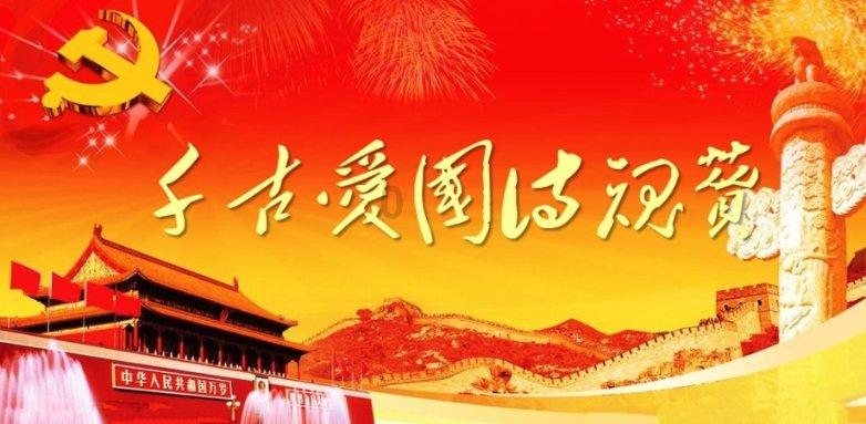 太飒了,缅因玩跑轮好像超模走秀啊!
